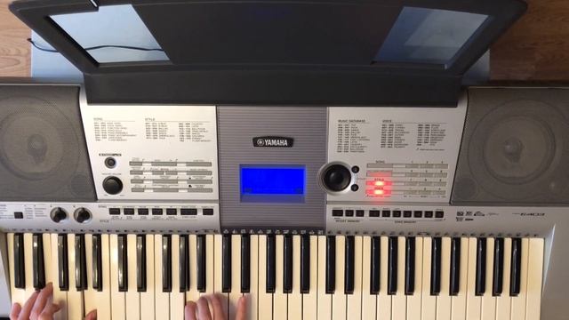 Научиться играть на синтезаторе легко.Синтезатор Yamaha смотреть онлайн
