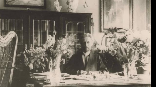 Lietuvos giesmė (VIII) Pokalbis su Regimantu Tamošaičiu / 05 05-06 смотреть онлайн