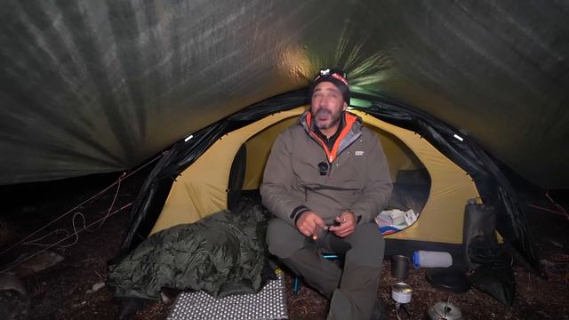 CAMPING in -17c windchill Freezing Wind Storm - Tent and Tarp смотреть онлайн