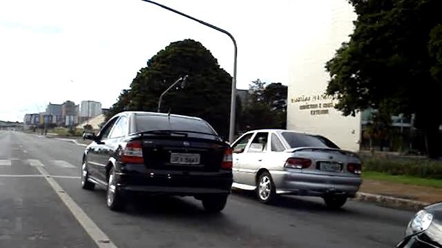 Astra 2.0 VS Escort 1.8 смотреть онлайн