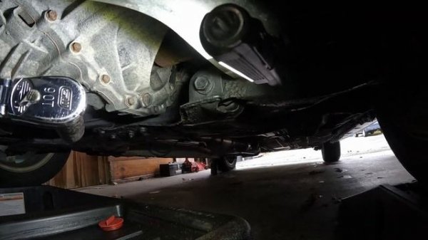 2008 Pontiac Vibe/Toyota Matrix- How To Change the Manual Transmission  Fluid