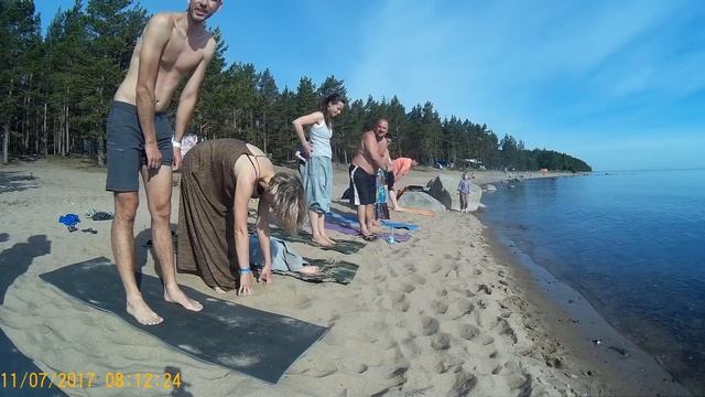 Утренняя йога Сурья Намаскар 1.2 Горячий Сергей Дитя Природы смотреть онлайн