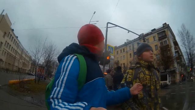 гуляем на первой, решили пойти в ДОДО ПИЦЦУ г. Балашиха смотреть онлайн