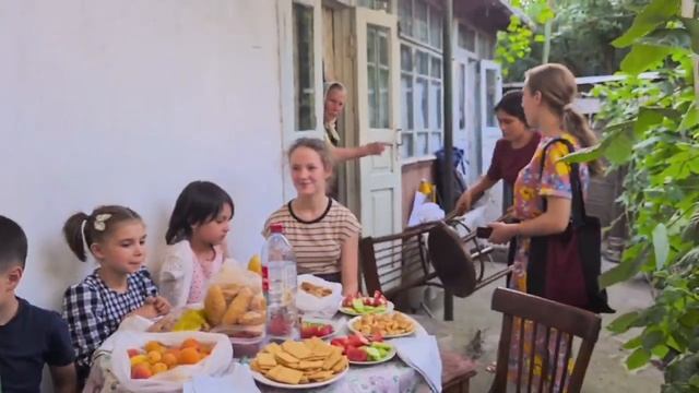 Небольшой ролик о том, как мы поехали слушать сказку к бабушке смотреть онлайн
