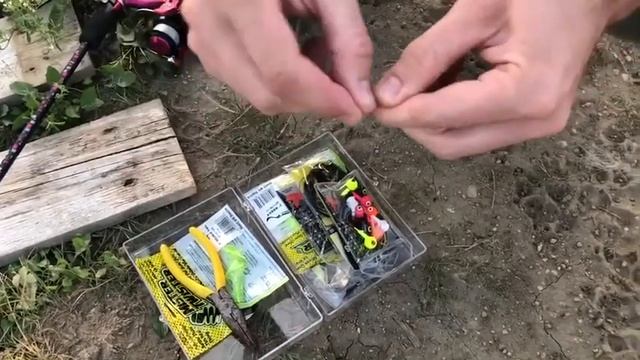 Рыбалка в Канаде. Поймали щуку. Как сменить крючок на удочке. Жаренная рыба по-канадски. Саскачеван смотреть онлайн