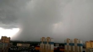ГРОЗОВЫЕ ТУЧИ?Молния бьёт в землю⚡СОВЕТУЮ ПОСМОТРЕТЬ! Сильная гроза и ливень.Погода в Иваново