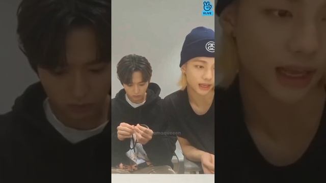 решили как-то Хенджин и Минхо провести эфир смотреть онлайн