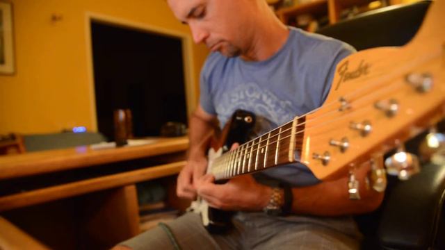 Fender Voodoo Stratocaster Jam смотреть онлайн