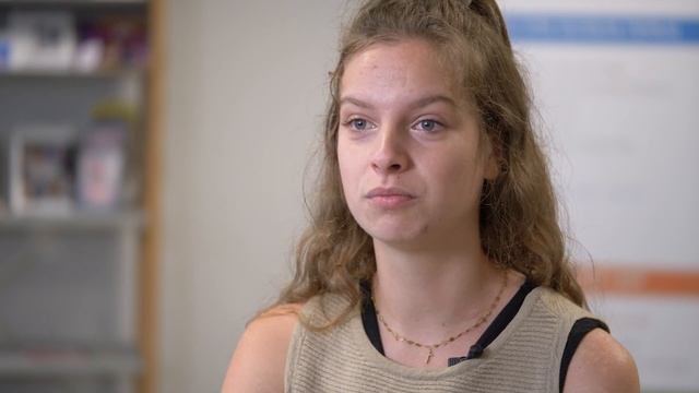 Témoignage Vidéo - Océane - Mission Locale pour les Jeunes Pau-Pyrénées смотреть онлайн