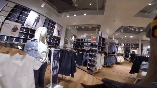 Запрет съемки в Uniqlo/Кунцево Плаза/Москва смотреть онлайн