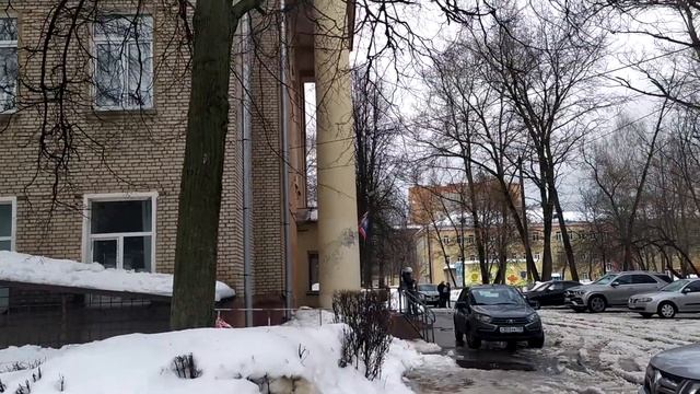 Плыть или не плыть?Как город борется с водой и снегом? Вода в подъезде. смотреть онлайн