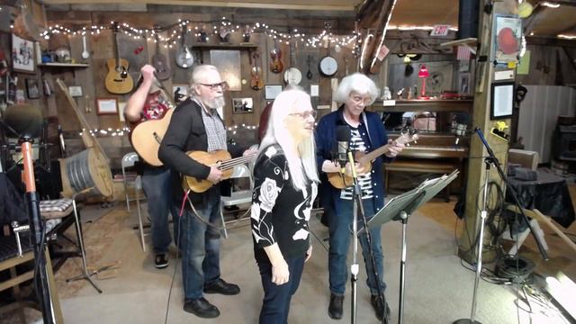 Somewhere Over The Rainbow at Bob's 4 3 22 смотреть онлайн