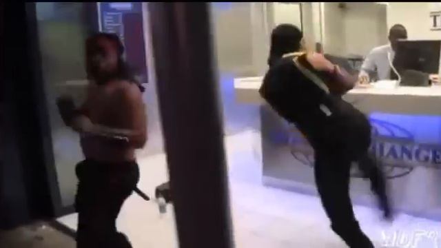 El baile de Mortal Kombat xD смотреть онлайн