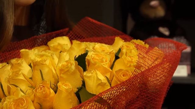 Букет из 51 розы 50 см Tara (Эквадор) смотреть онлайн