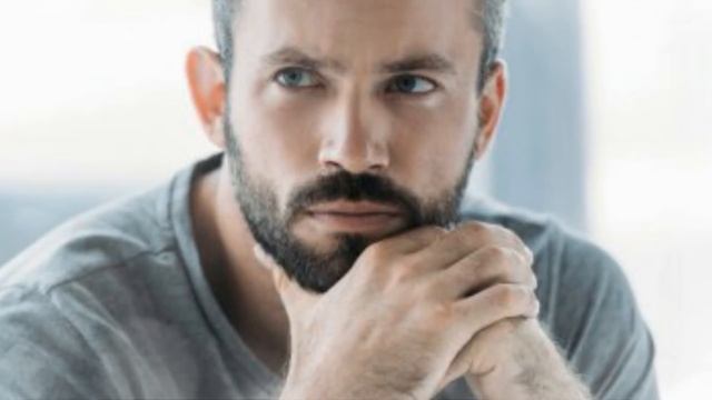 Отец умер много лет назад а в день свадьбы девушка получила от него подарок смотреть онлайн