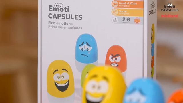 Cole Divertido en Casa – emoti CAPSULES de Miniland смотреть онлайн