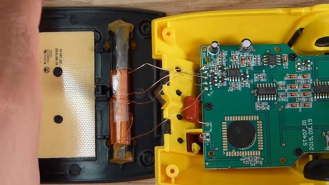 Stanley Fatmax S300 Sensor Stud Finder Quick Look and Teardown FMHT77407 смотреть онлайн