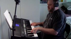 Синтезатор Yamaha PSR-E360 (доступная модель на 61 клавишу)