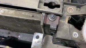 Infiniti fx35 fx37 qx70 s51 замена радиатора ОЖ Gerat replacement coolant radiator