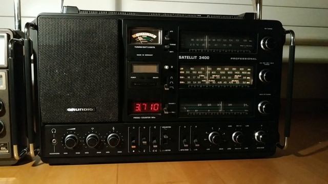 Grundig Satellit 3400 vs 1400 сравниваем приём смотреть онлайн