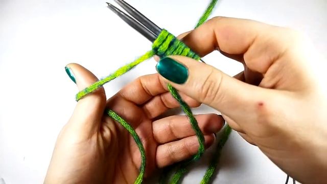 Как набрать первый ряд? Вязание спицами для начинающих! Справится каждый! #вязание #перваяпетля смотреть онлайн