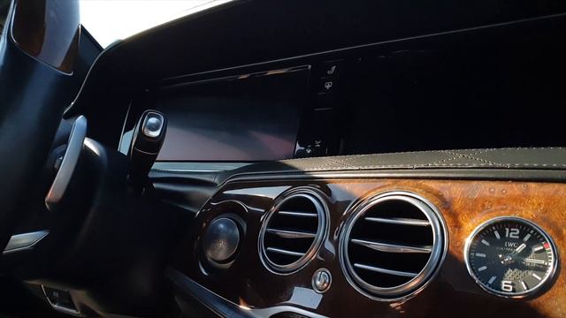 DeVerda // Mercedes S63 AMG: Az obszidiánba csomagolt szuper-limuzin смотреть онлайн