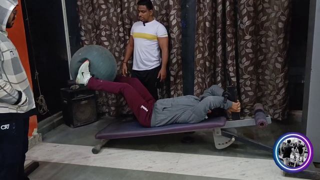 Ball Leg Board Leg Raises Challenge смотреть онлайн