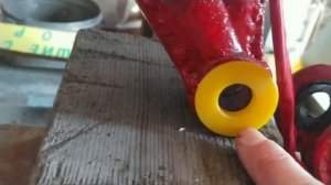 ?Заменяем шарнир двух подвеса маятника велосипеда задней вилки на ось с пром подшибниками. Люфта не