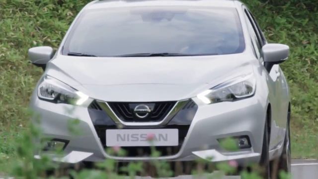 2017 Kia Rio vs 2017 Nissan Micra смотреть онлайн