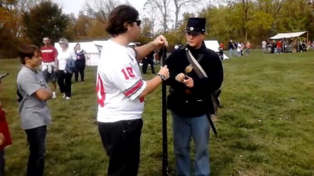shooting a Civil War rifle смотреть онлайн