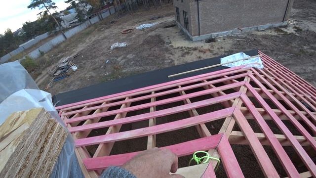 Сделали обрешетник,погнали осп+материал... смотреть онлайн