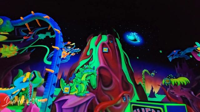 [4K-On Ride] Buzz Lightyear Laser Blast - Disneyland Paris смотреть онлайн