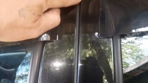 Рено Дастер дорестайл.Дополнительные уплотнители дверей.