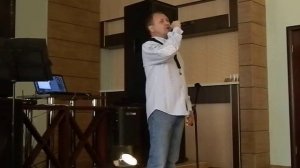 на полчаса останься