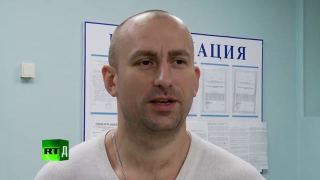 WE LOVE RUSSIA: Cameraman Faints While Russian Woman Giving Birth In A Maternity Ward смотреть онлайн