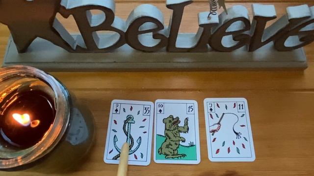 THE EASIEST WAY TO MOVE THROUGH A LINE OF LENORMAND, KIPPER, TAROT, ORACLE CARDS EVER! смотреть онлайн