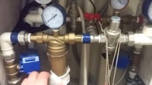 Фильтр грубой механической очистки самопромывной.ЛОПНУЛА КОЛБА.Сработала защита от потопа Аквастоп.