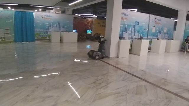 РобоСфера - выставка роботов. смотреть онлайн