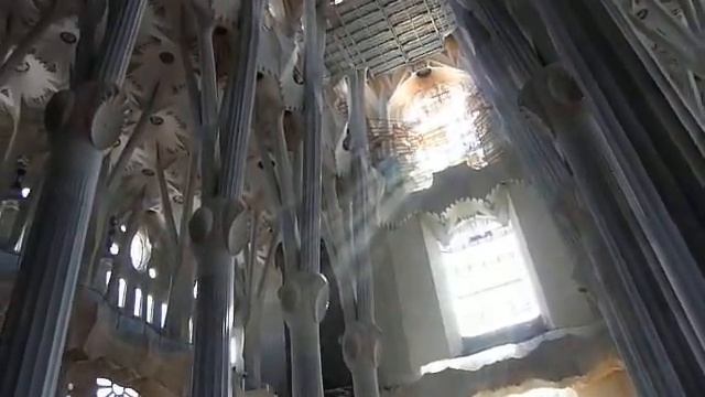 Внутри Храма 