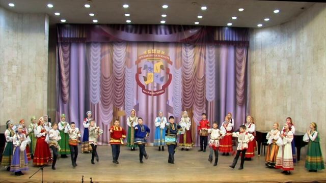 р.н.п. "Я на печке молотила"