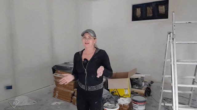 Beauty Salon makeover week 6. Decorating my old external doors. смотреть онлайн