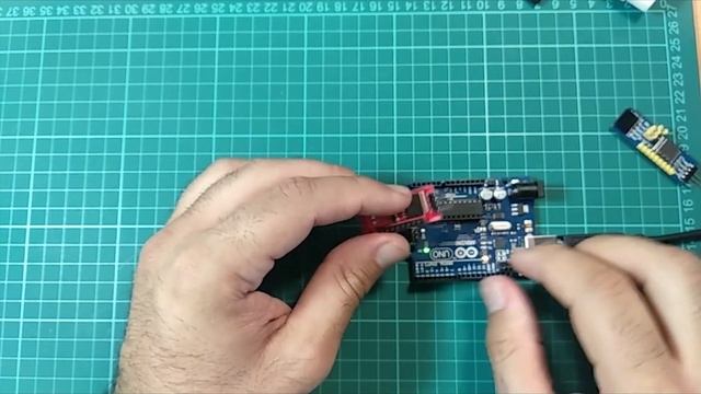 Ampliación de pines digitales para Arduino con el expansor PCF8574 смотреть онлайн