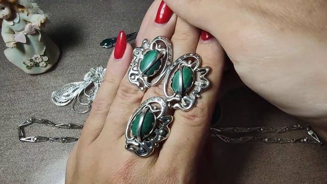 разные серебряные украшения смотреть онлайн
