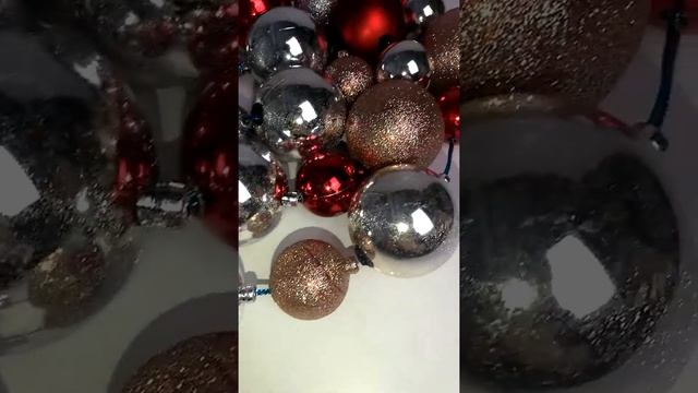Гирлянда из шаров новогодняя смотреть онлайн