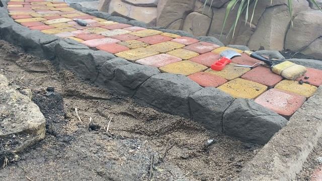 БОРДЮРЫ ИЗ АРТ БЕТОНА для садовой дорожки под дикий камень!/Curbs made of art concrete/DIY/Own hand смотреть онлайн