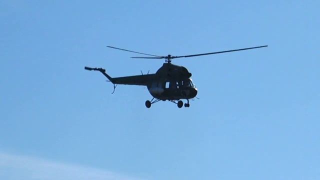 Показательный пролет Ми-2 смотреть онлайн