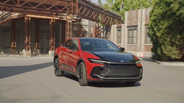 Toyota Crown Sedan | 2023 смотреть онлайн