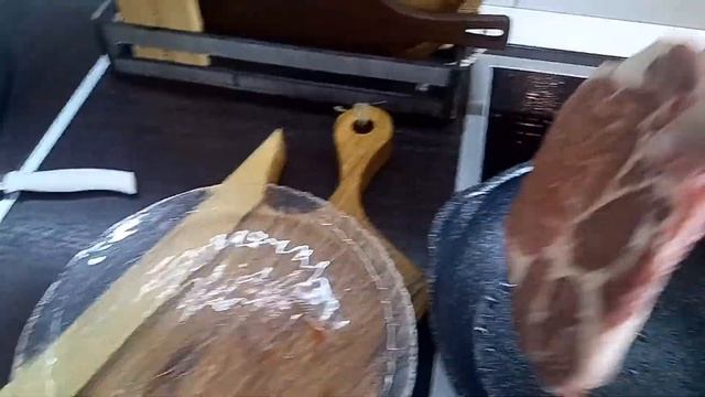 ПОПРОБУЙТЕ!!! СВИНОЙ СТЕЙК из ШЕЙКИ МРАМОРНЫЙ. МИРАТОРГ. БЕСПОДОБНЫЙ ВКУС НАСТОЯЩЕГО МЯСА!!! смотреть онлайн