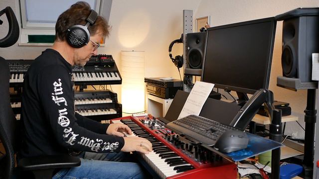 Menuett d-moll, BWV Anh. 132, Johann Sebastian Bach смотреть онлайн