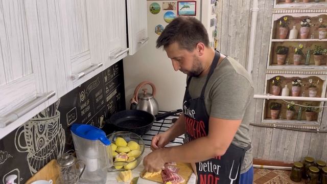 Рецепт, который взорвал весь интернет *Картошка с беконом в духовке! смотреть онлайн